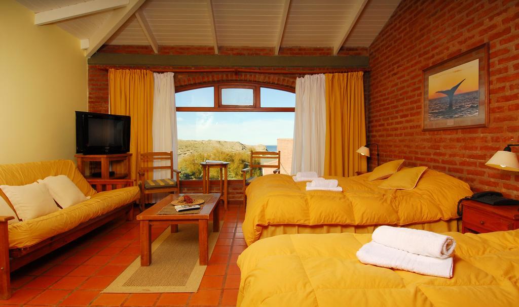 The Paradise Puerto Piramides Exterior photo